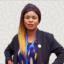 🇨🇲 <em><strong>ALBERTINE; Douala</strong></em>