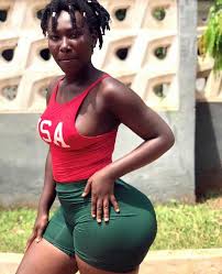 🇨🇲<em><strong> Brenda Ngassa, Douala</strong></em>